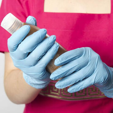 Salon Services Disposable Nitrile Gloves Pack of 100 - Medium