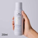 Schwarzkopf Professional BlondMe Bond Repair Purple Conditioner 250ml