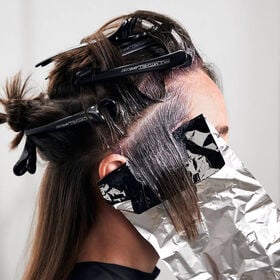 Paul Mitchell The Art of Application: Foiling In-Person Course (including Mannequin Head worth £51.55/€67.05)