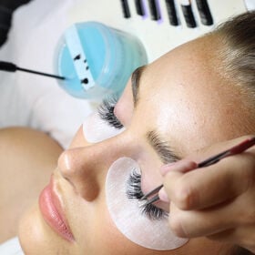 Lash FX - Individual Eyelash Extensions