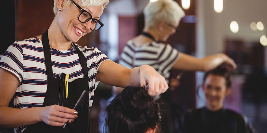How to Ace Customer Service in your Hair & Beauty Salon | Salon Services How to Ace Customer Service in your Hair & Beauty Salon | Salon Services