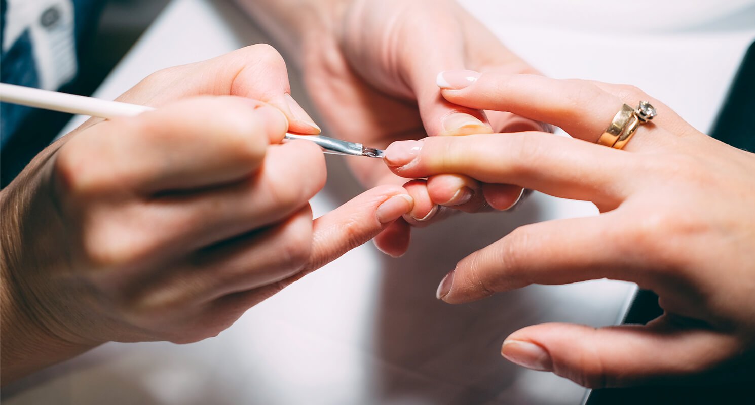 Gel manicure alert as doctors warn they 'can trigger nasty allergic rashes  on your vagina' | The Sun