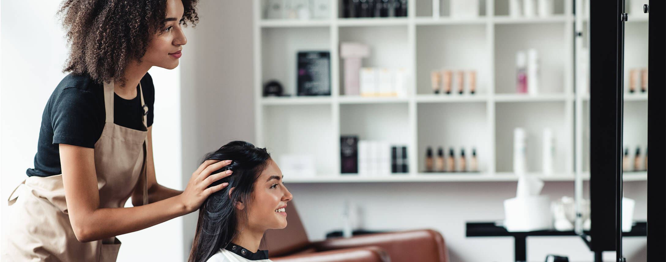 Salon or Freelance: Which is right for you?