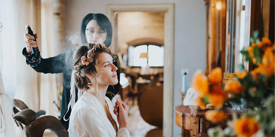 How to make it as a wedding hair stylist